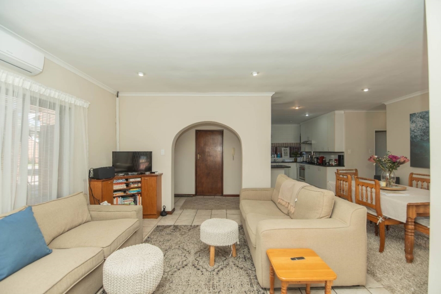 3 Bedroom Property for Sale in Summerstrand Eastern Cape